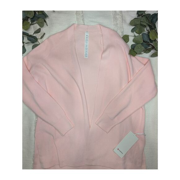 Lululemon Side Slit Seater Wrap in Strawberry Milkshake - Picture 1 of 6